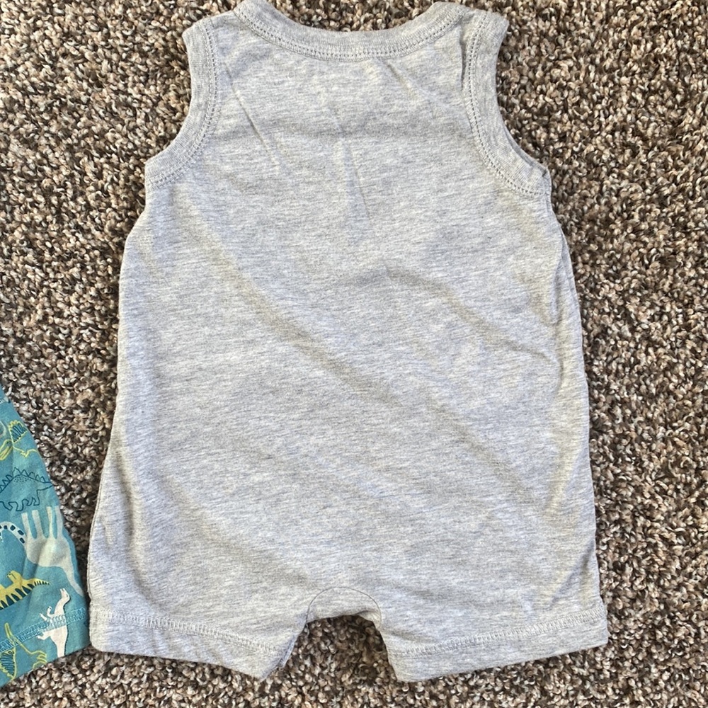 Carters sets - Picture 4 of 5